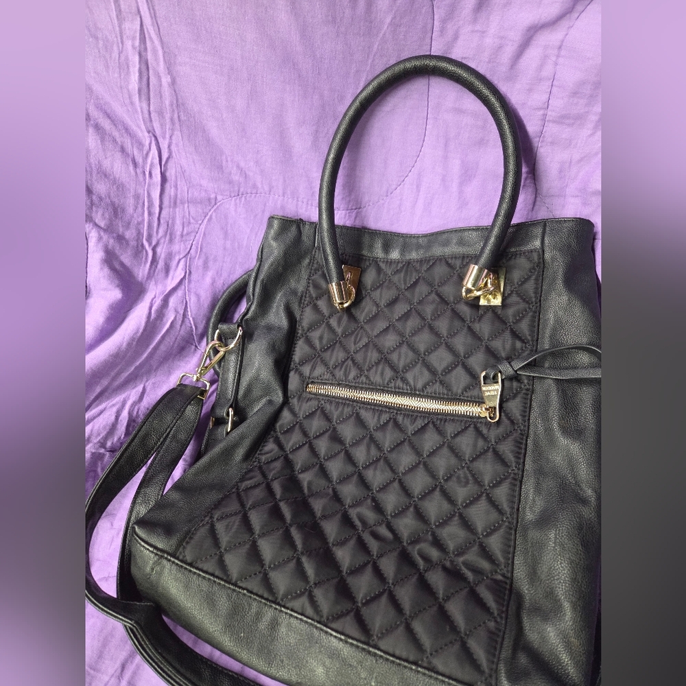 Steve Madden Black Quilted Cross Body Handbag